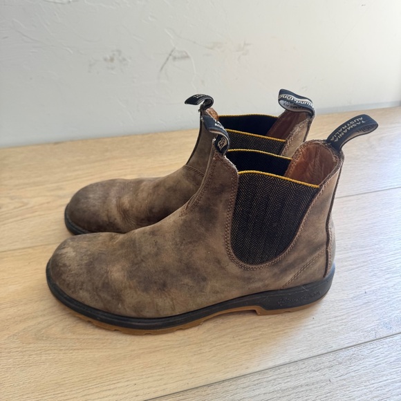 Blundstone Other - Blundstone Chelsea Boots